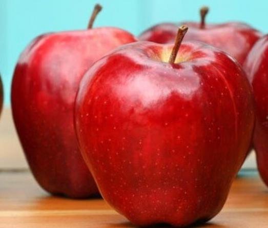 بازار عرضه سیب قرمز ترش