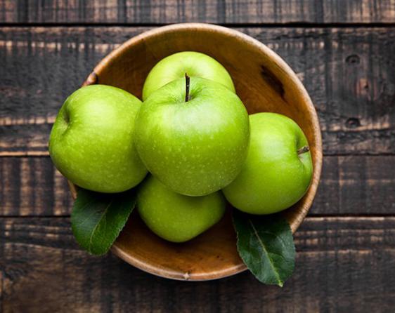 بررسی انواع سیب از نظر کیفیت